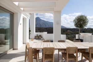 duplex penthouse with panoramic sea views in marbella (51)