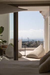 duplex penthouse with panoramic sea views in marbella (67)