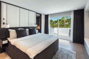 Bedroom - 3 Bedroom Townhouse in Puente Romano, Marbella - Gazania 31