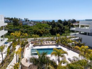 Benalus 4-Bed Duplex Apertment with 24/7 Security in Golden Mile, Marbella