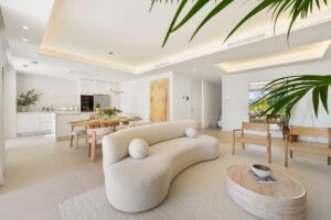 Benalus 4-Bed Duplex Apertment with 24/7 Security in Golden Mile, Marbella