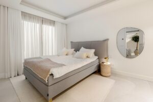 Benalus 4-Bed Duplex Apertment with 24/7 Security in Golden Mile, Marbella