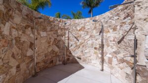 Benalus 4-Bed Duplex Apertment with 24/7 Security in Golden Mile, Marbella