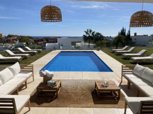 Swimming pool - Villa Fuego - Sea View Retreat with Private Pool in Benahavis