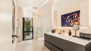 Villa Las Vistas - Shared Bathroom in top Floor