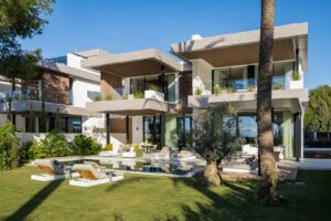 casa vilik front view