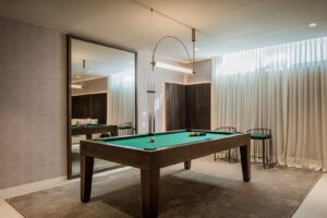 casa vilik games room side