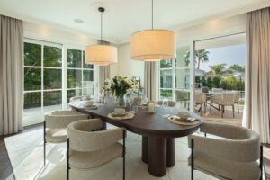 villa sunrise dining room