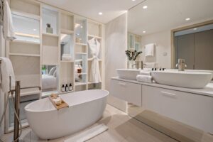 Granado 1.2 - Master Bathroom