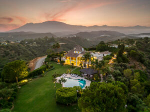 Villa Siempre Viva - Exterior at Dusk