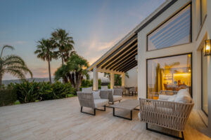 Villa Siempre Viva - Terrace at Dusk