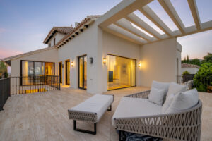 Villa Siempre Viva - Terrace at Dusk