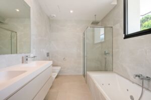 Villa La Carolina Shower